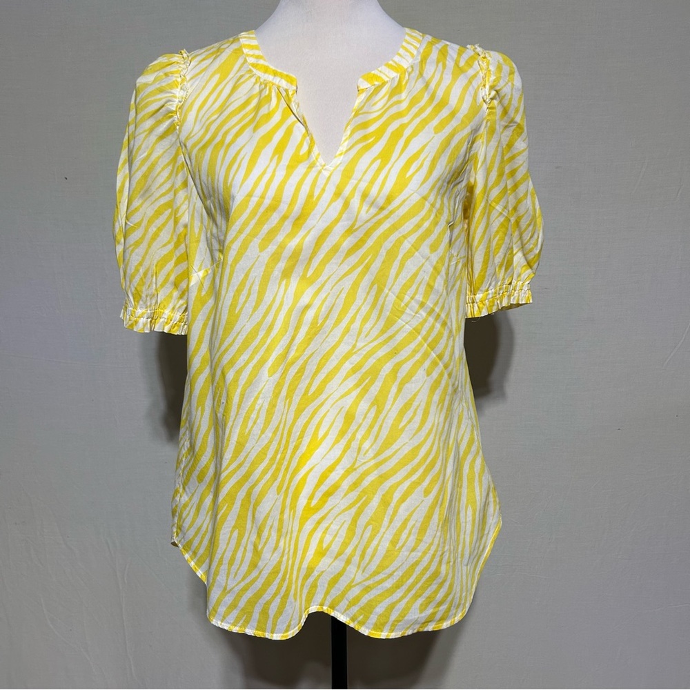 TALBOTS RUFFLE TRIM TOP - STRIKING ZEBRA M